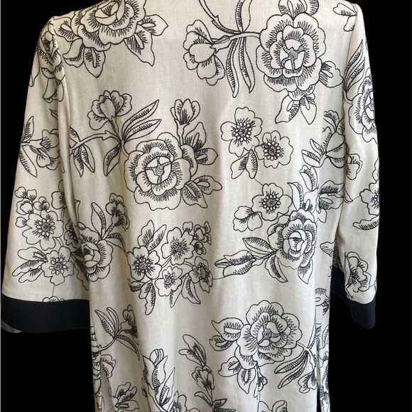 EMBROIDERED cardigan, 100% linen in black / white M/L- UKN brand-summer-preloved - Picture 4 of 8